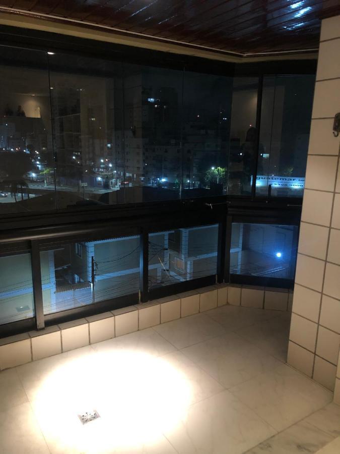 Apartamento Com Varanda E Suite Enseada Гуаружа Экстерьер фото