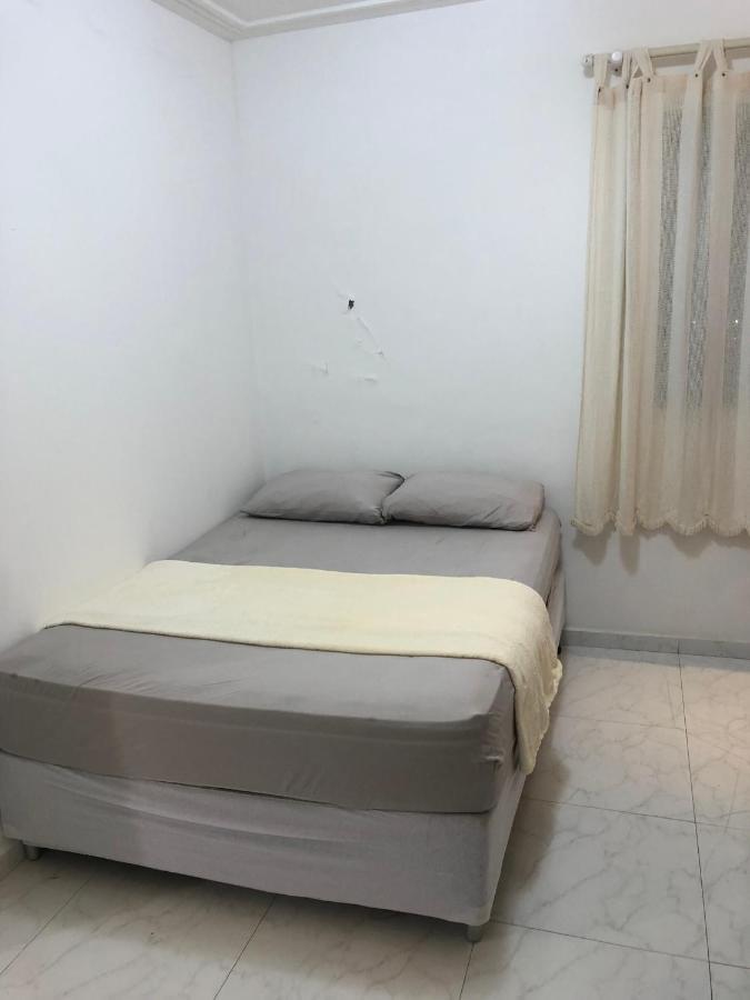 Apartamento Com Varanda E Suite Enseada Гуаружа Экстерьер фото