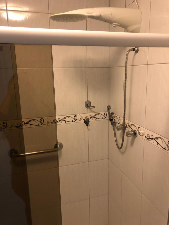 Apartamento Com Varanda E Suite Enseada Гуаружа Экстерьер фото
