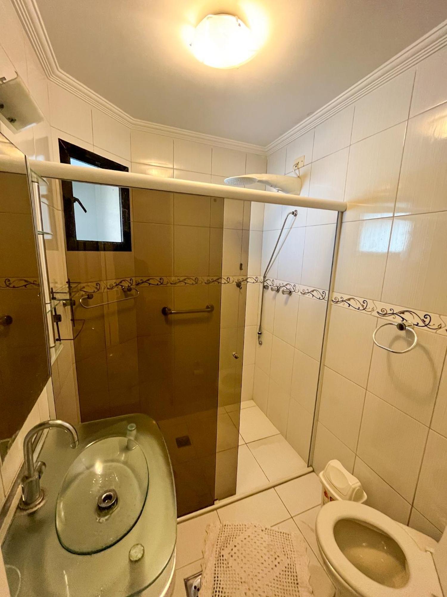 Apartamento Com Varanda E Suite Enseada Гуаружа Экстерьер фото